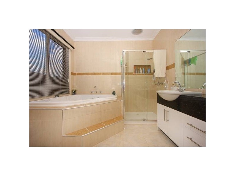 26 Frederick Rise, Narre Warren South VIC 3805