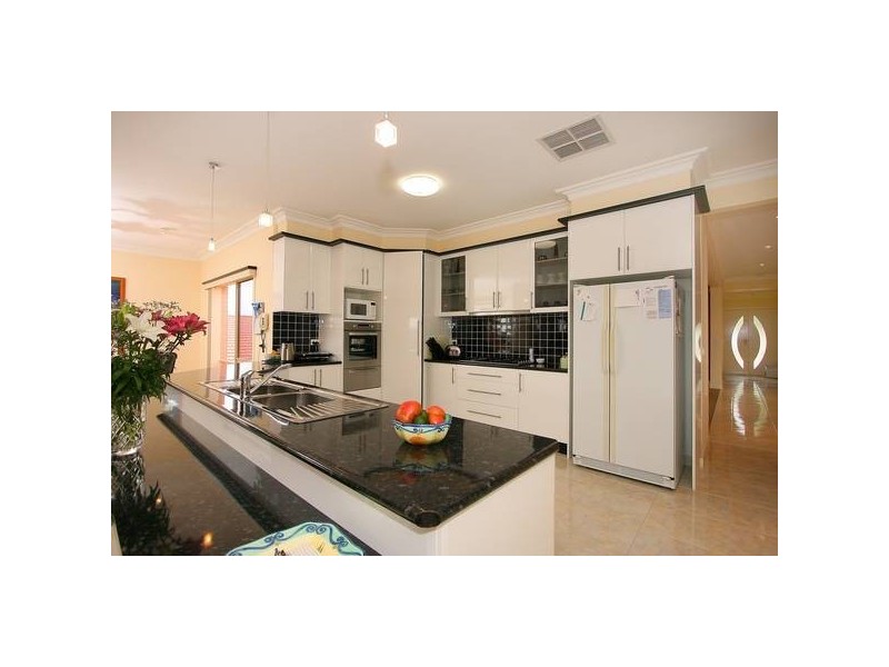 26 Frederick Rise, Narre Warren South VIC 3805