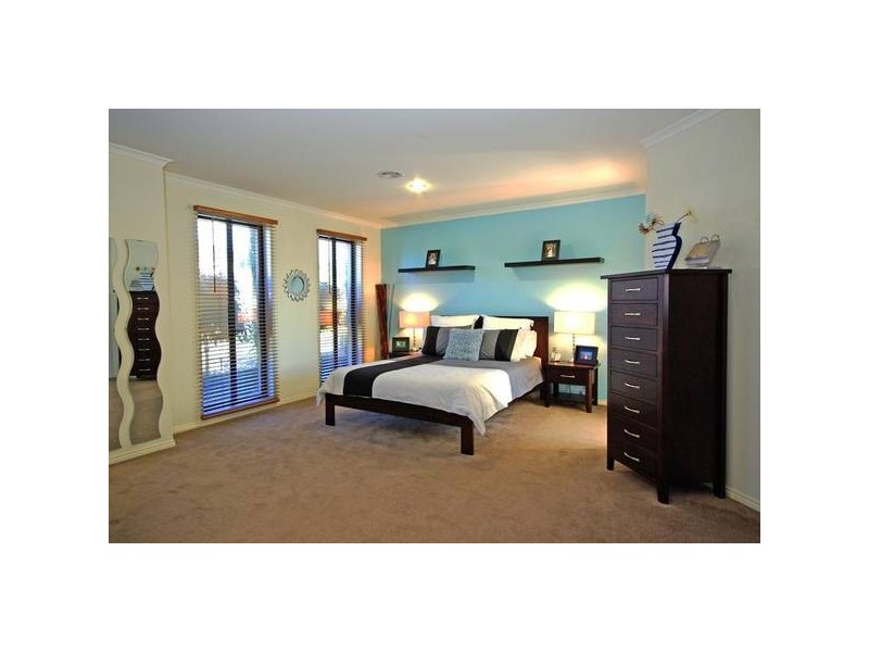 4 Bramble Close, Lyndhurst VIC 3975