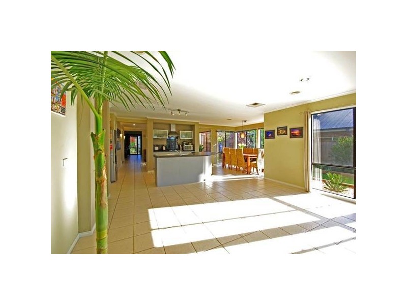 4 Bramble Close, Lyndhurst VIC 3975