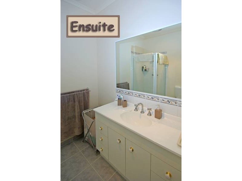 20 Ratcliffe Way, Lynbrook VIC 3975