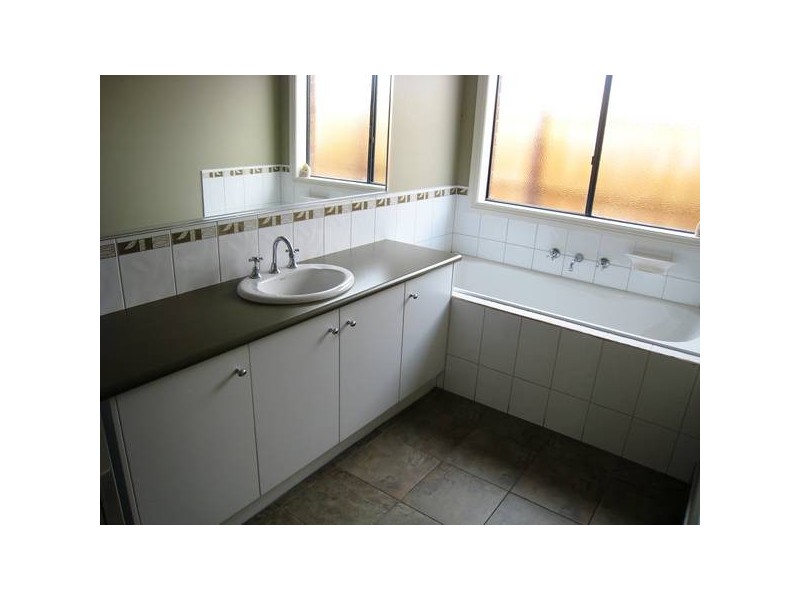 5 Speranza Place, Lynbrook VIC 3975