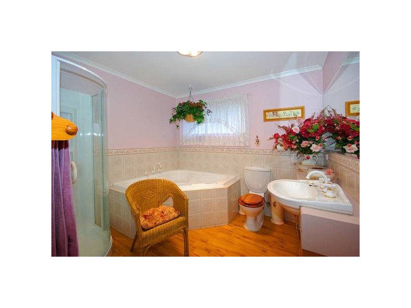 5 Peppermint Court, Hampton Park VIC 3976