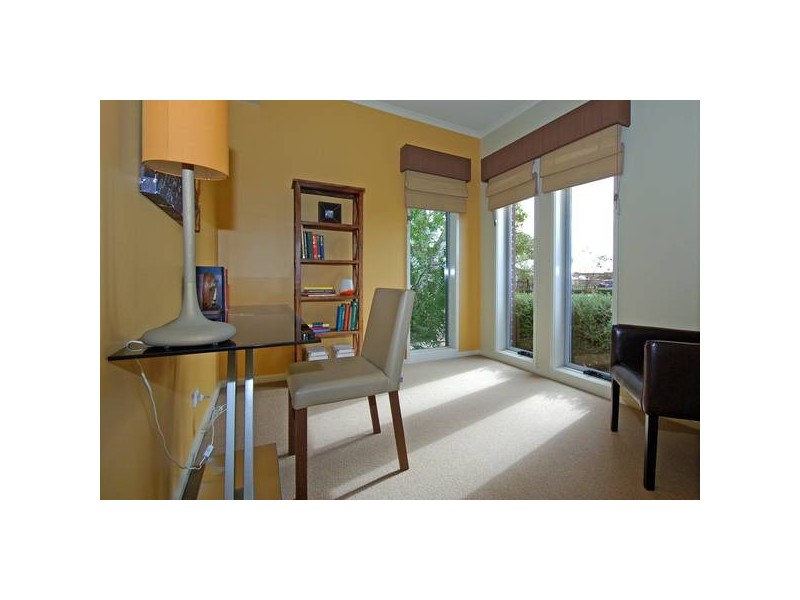 12 Carabeen Way, Lyndhurst VIC 3975