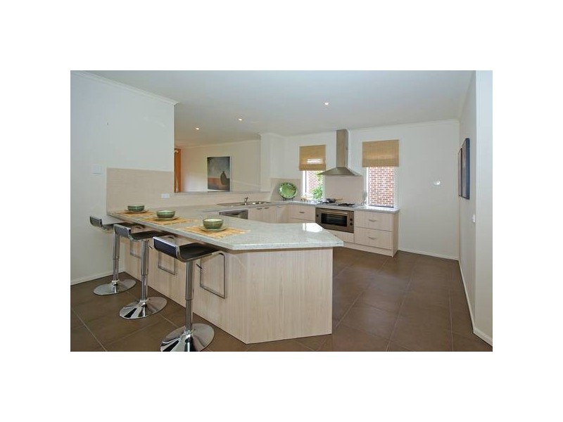 14 Carabeen Way, Lyndhurst VIC 3975