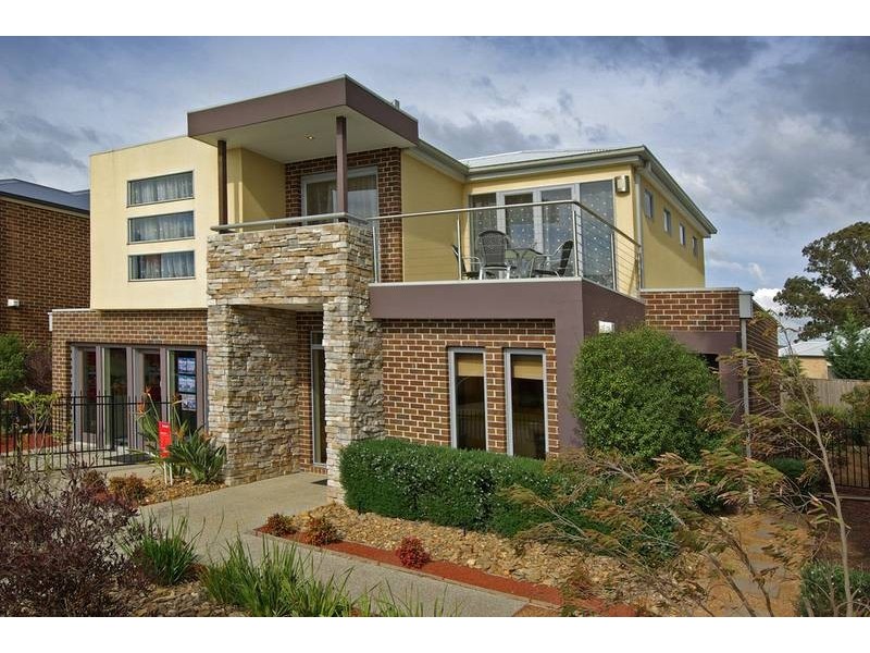 12 Carabeen Way, Lyndhurst VIC 3975