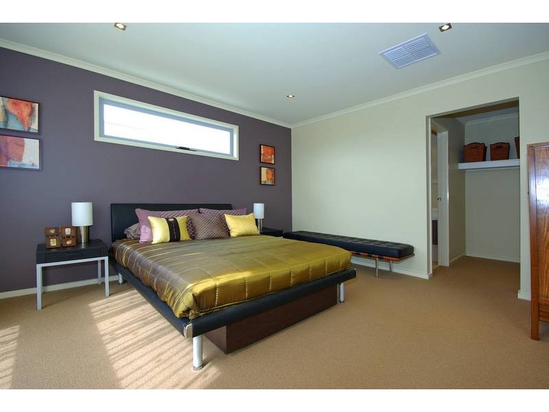 12 Carabeen Way, Lyndhurst VIC 3975