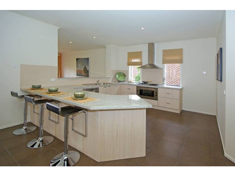 14 Carabeen Way, Lyndhurst VIC 3975