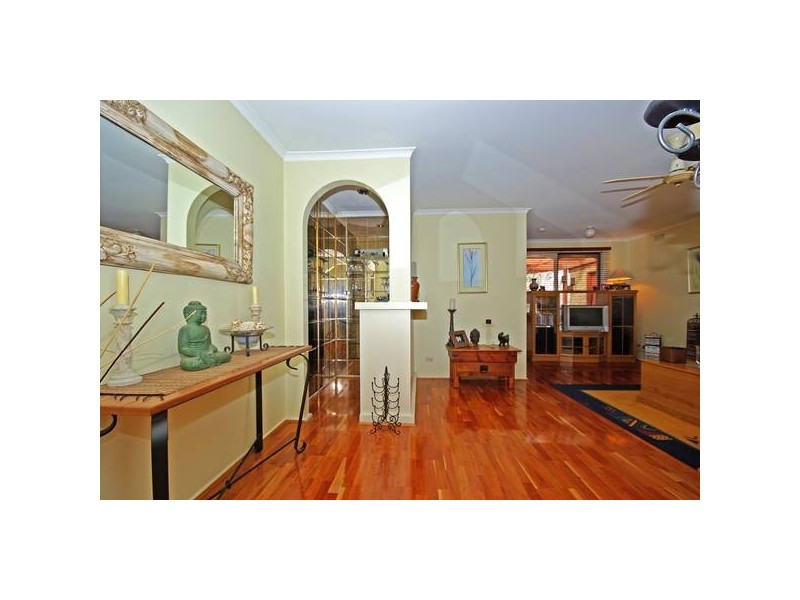 8 Wycombe Rise, Hampton Park VIC 3976