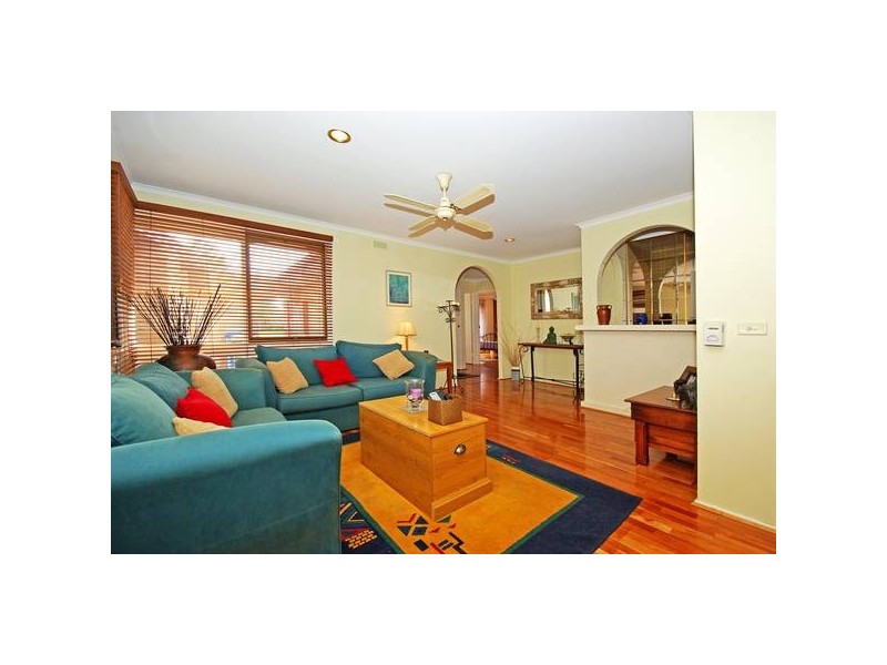 8 Wycombe Rise, Hampton Park VIC 3976