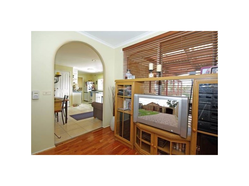 8 Wycombe Rise, Hampton Park VIC 3976