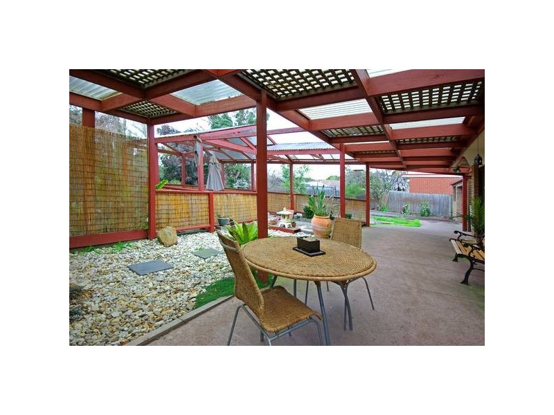 8 Wycombe Rise, Hampton Park VIC 3976