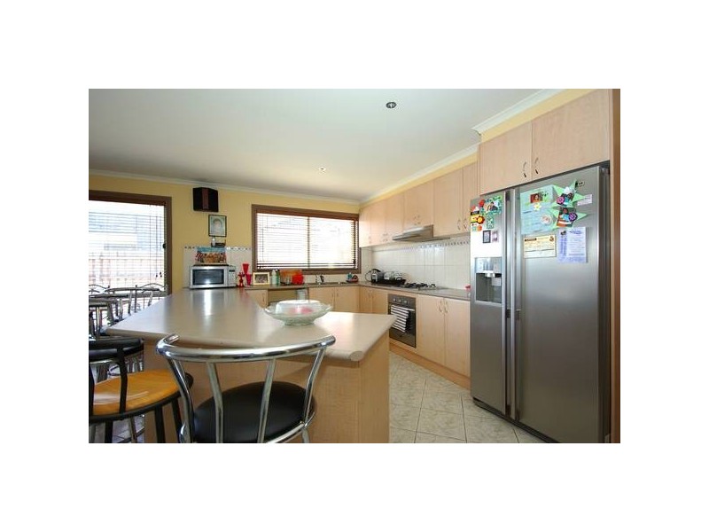 12 Hopegood Place, Lynbrook VIC 3975