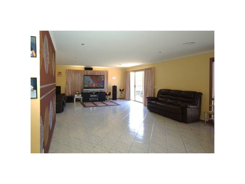 12 Hopegood Place, Lynbrook VIC 3975