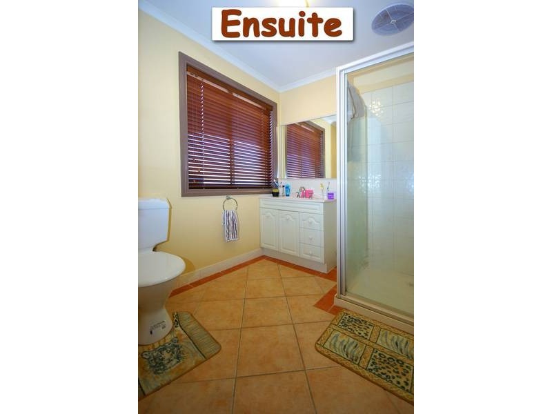 12 Hopegood Place, Lynbrook VIC 3975