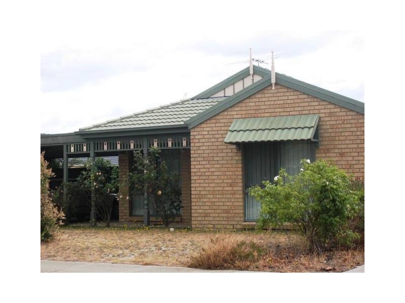 7 Langbourne Drive, Narre Warren South VIC 3805