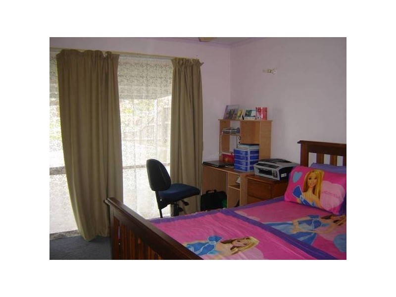 42 Michelle Drive, Hampton Park VIC 3976