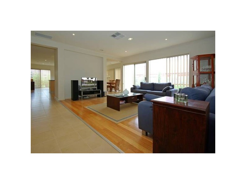 41 Franklin Parade, Lynbrook VIC 3975