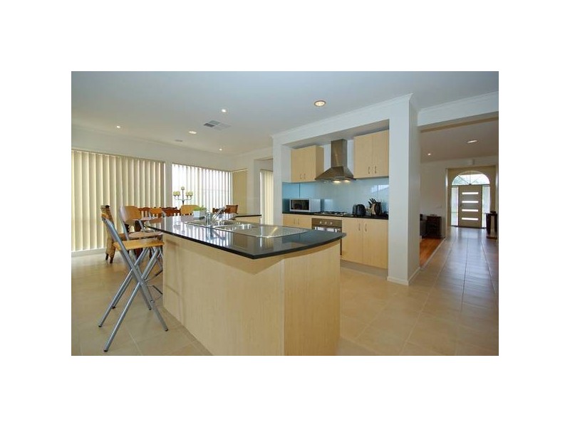 41 Franklin Parade, Lynbrook VIC 3975