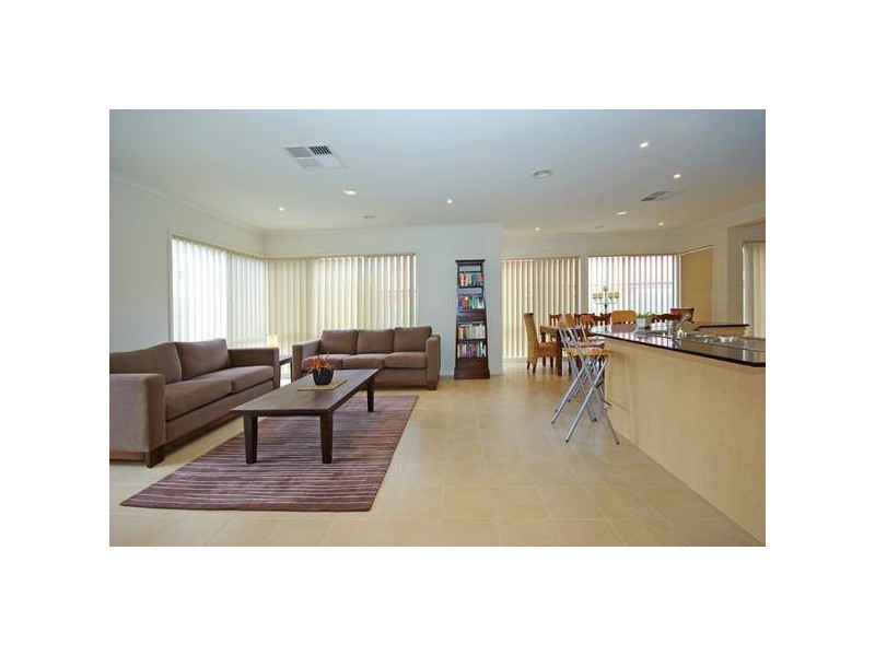 41 Franklin Parade, Lynbrook VIC 3975