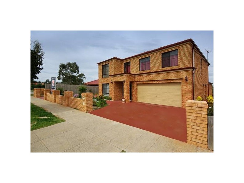 1 Astley Wynd, Lynbrook VIC 3975