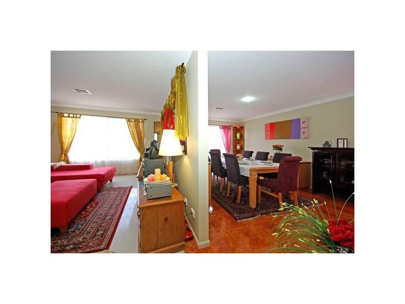 1 Astley Wynd, Lynbrook VIC 3975