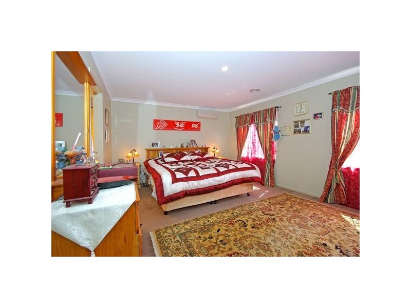 1 Astley Wynd, Lynbrook VIC 3975