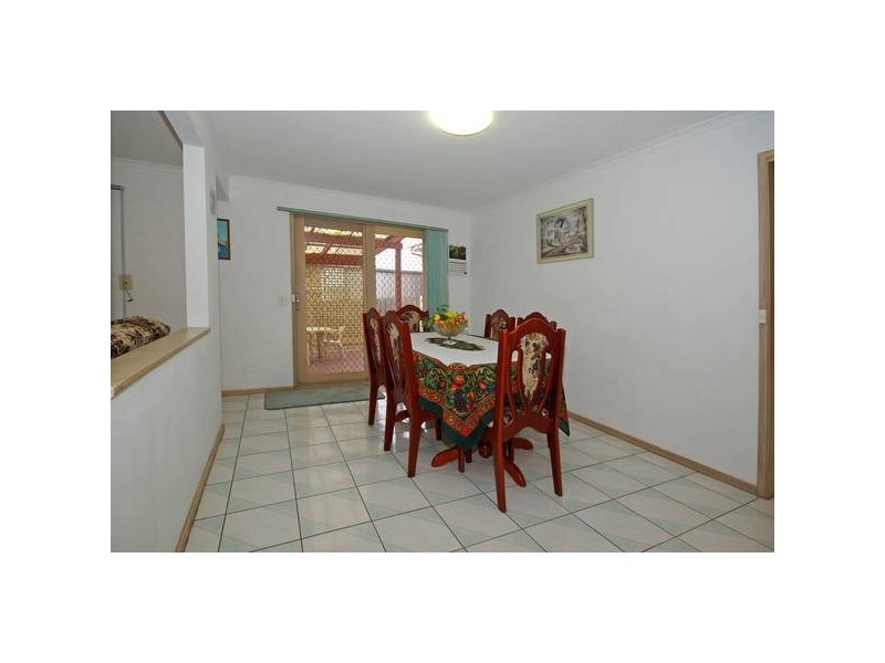 11 Fernshaw Gardens, Hallam VIC 3803