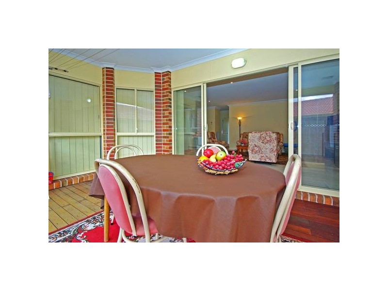 7 Ratcliffe Way, Lynbrook VIC 3975