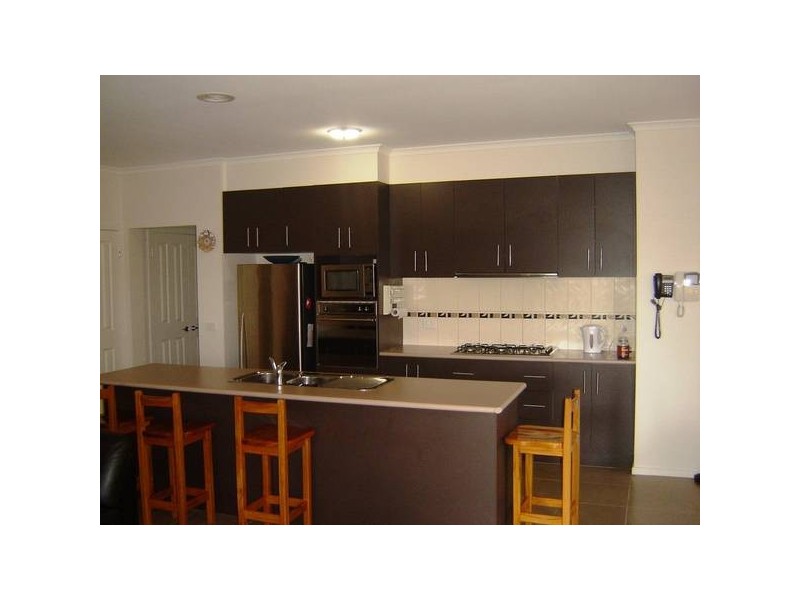 11 Devaney Avenue, Lynbrook VIC 3975