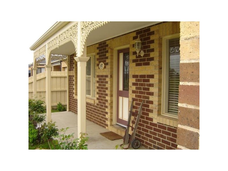 87 Aylmer Road, Lynbrook VIC 3975