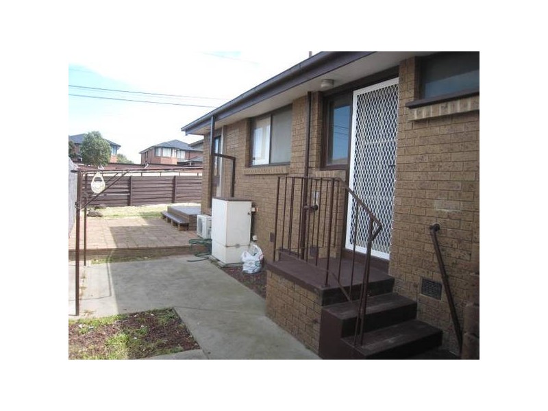 8/113 Hammond Road, Dandenong VIC 3175