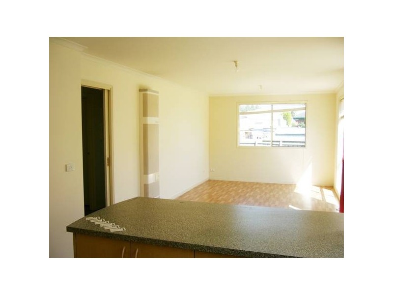 5 Glenora Way, Hampton Park VIC 3976