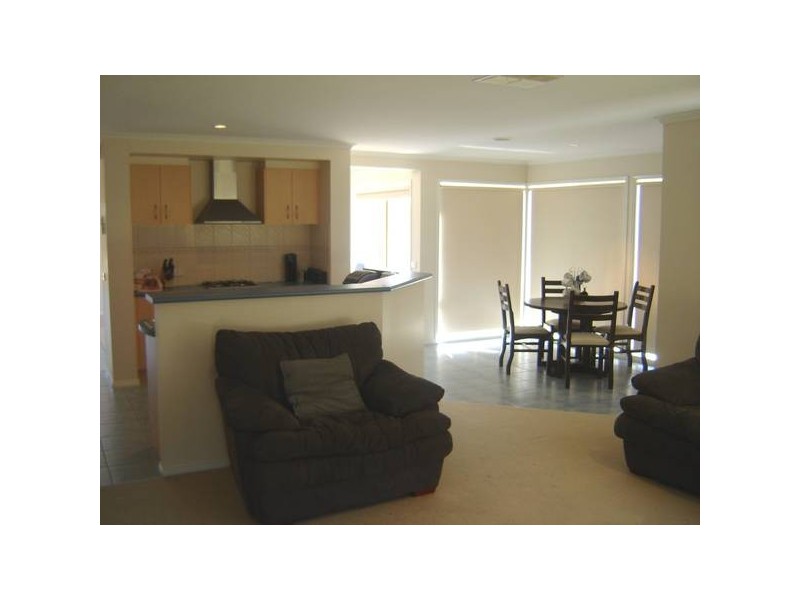 5 Hopegood Place, Lynbrook VIC 3975