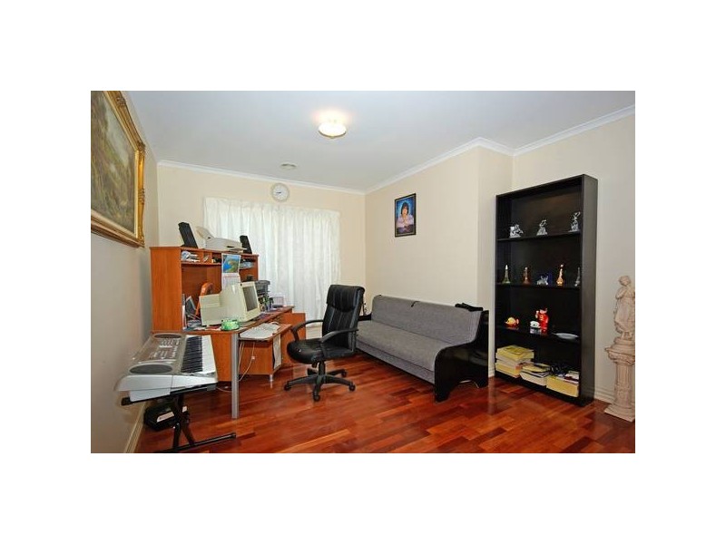 7 Dennis Close, Lynbrook VIC 3975