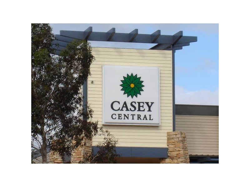 75 Golden Grove Drive, Narre Warren South VIC 3805