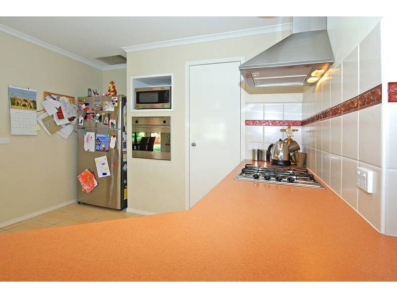 11 Sugar Bush Drive, Lynbrook VIC 3975