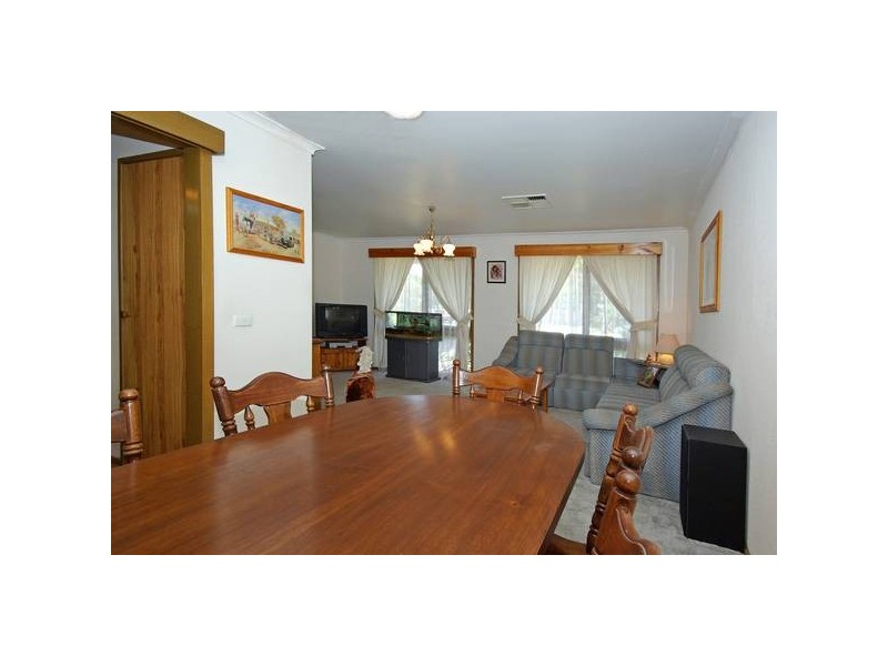 3 Hughes Court, Hampton Park VIC 3976