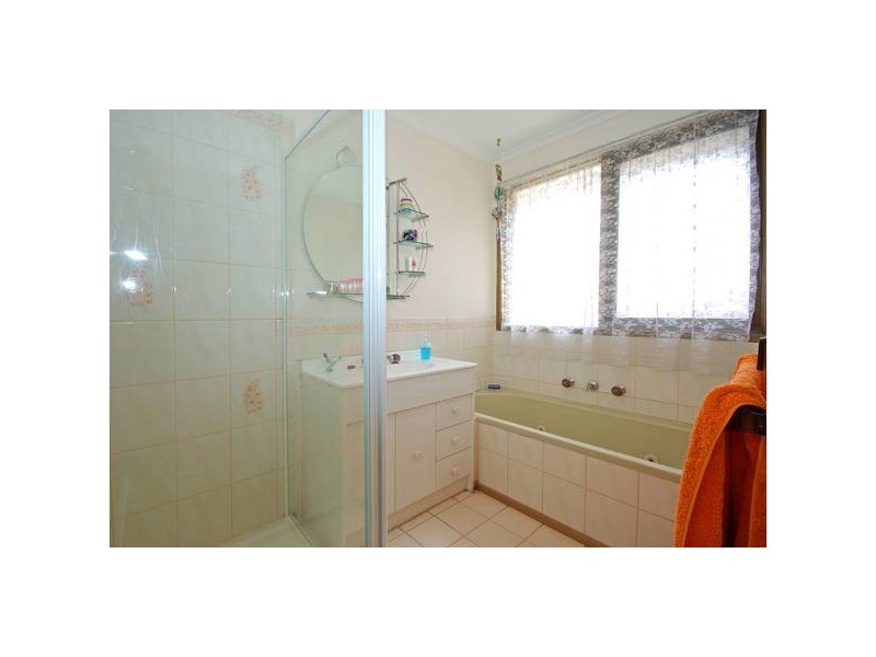 3 Hughes Court, Hampton Park VIC 3976