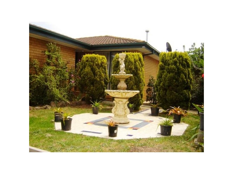 5 Willow Drive, Hampton Park VIC 3976