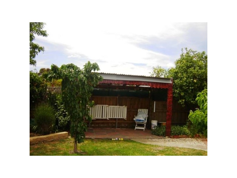 5 Willow Drive, Hampton Park VIC 3976