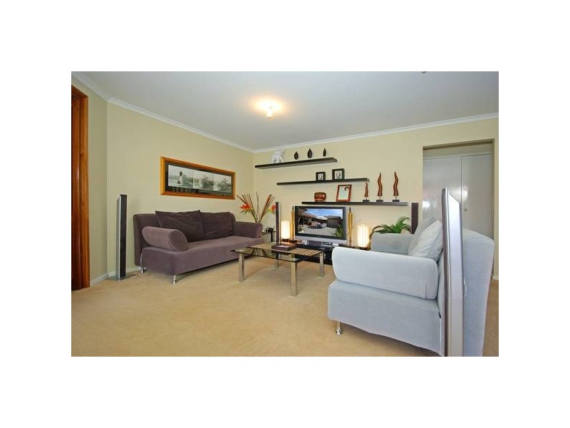 7 Brady Close, Lynbrook VIC 3975