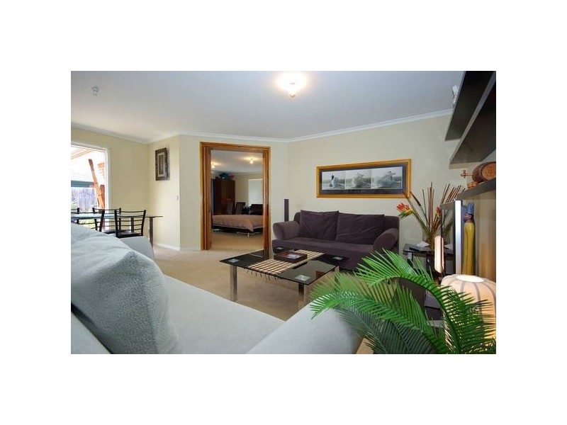 7 Brady Close, Lynbrook VIC 3975