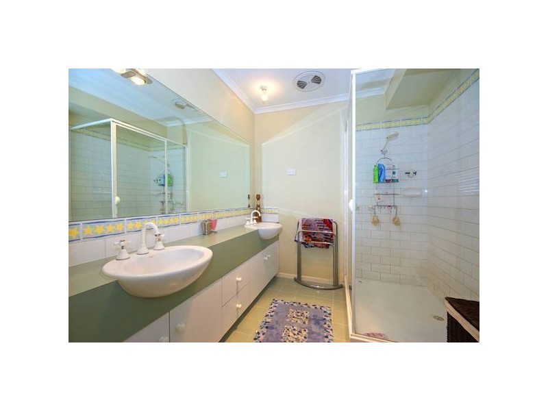 7 Brady Close, Lynbrook VIC 3975