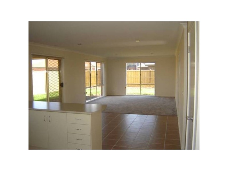 166 Alysha Avenue, Lyndhurst VIC 3975