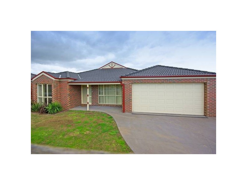 7 Ratcliffe Way, Lynbrook VIC 3975