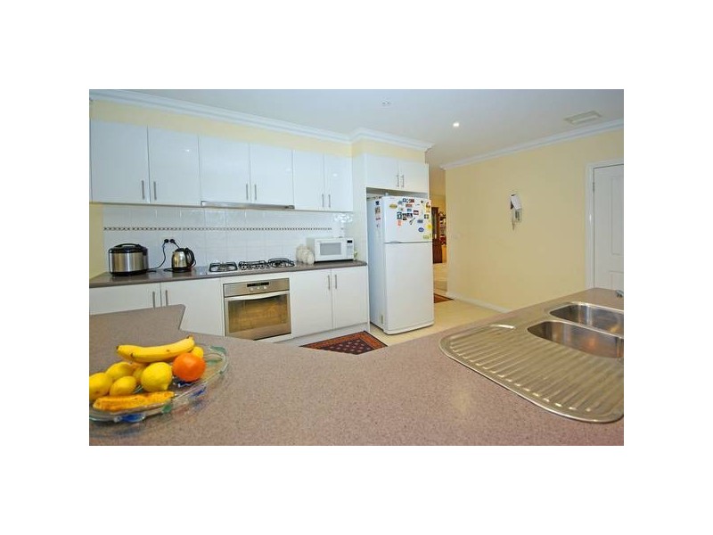 7 Ratcliffe Way, Lynbrook VIC 3975