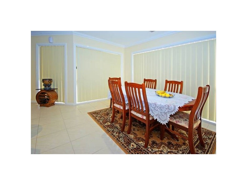 7 Ratcliffe Way, Lynbrook VIC 3975