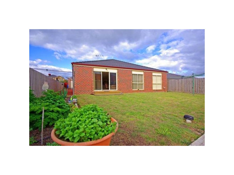 7 Ratcliffe Way, Lynbrook VIC 3975