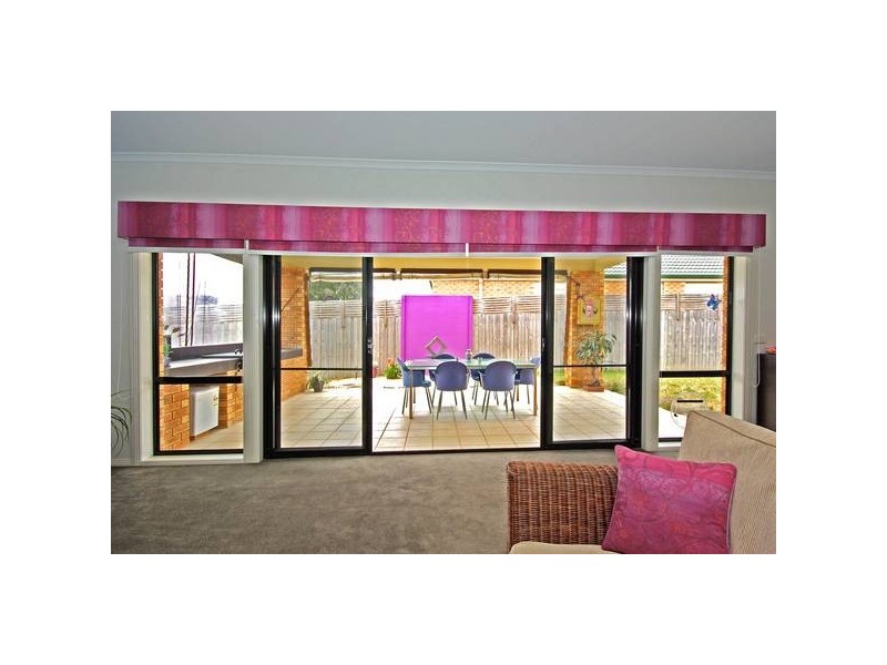 9 Rowcroft Avenue, Lynbrook VIC 3975